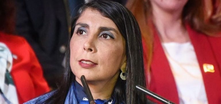 Karla Rubilar y polémica con alcaldes: “No pueden tomar una decisión por tan bien intencionada que sea”