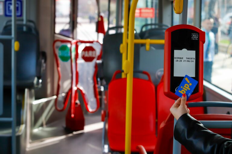 Desde hoy sube $10 todo el transporte público en Santiago