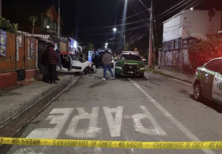 Encerrona terminó con persecución, heridos y casas dañadas en Puente Alto