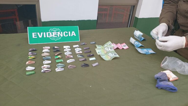 Venta flagrante de drogas terminó con tres detenidos: No se dieron cuenta de la presencia policial