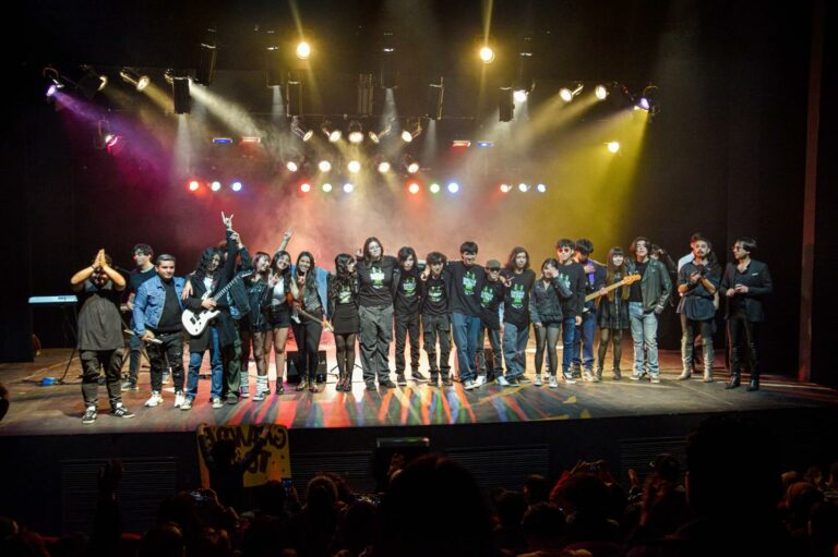 Escuela de Rock de Puente Alto revivirá a Spinetta y Cerati con gran concierto homenaje en el Centro Cultural