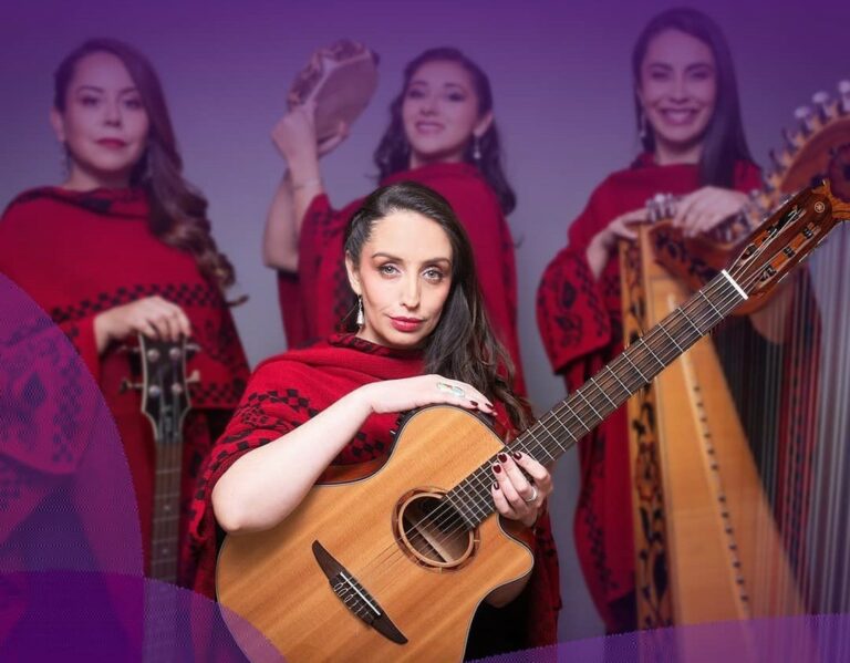 Daniela Vilo, guitarrista y cantante de Puente Alto competirá en Festival del Huaso de Olmué con el grupo “Flor de Chilenas”