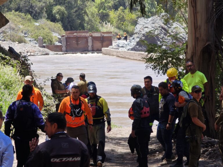 Trágico paseo de profesores: Confirman hallazgo de uno de los cuerpos que cayeron a las aguas del Río Maipo