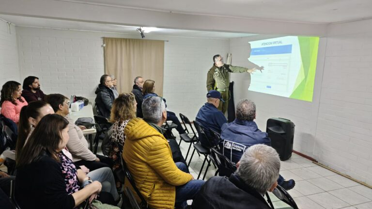 Pasos para realizar una denuncia: Carabineros inicia ciclo de charlas en comunidades de Puente Alto