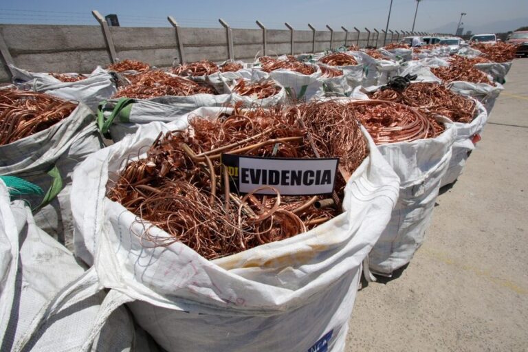 PDI incauta más de 6 toneladas de cable robado a la CGE