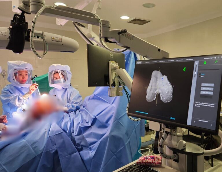 Hospital Sótero del Río lidera innovación en salud pública con cirugía robótica de rodilla