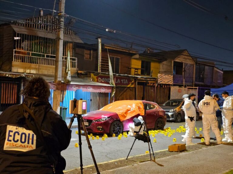 Más de 60 disparos: Balacera en La Pintana deja un muerto y dos heridos graves