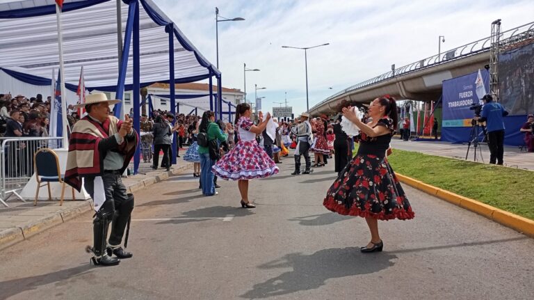 Comienza el Desfile de Fiestas Patrias de Puente Alto