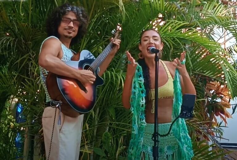 Astrid Consentimiento interpreta “La Consentida” desde México para conectar con Chile en estas Fiestas Patrias