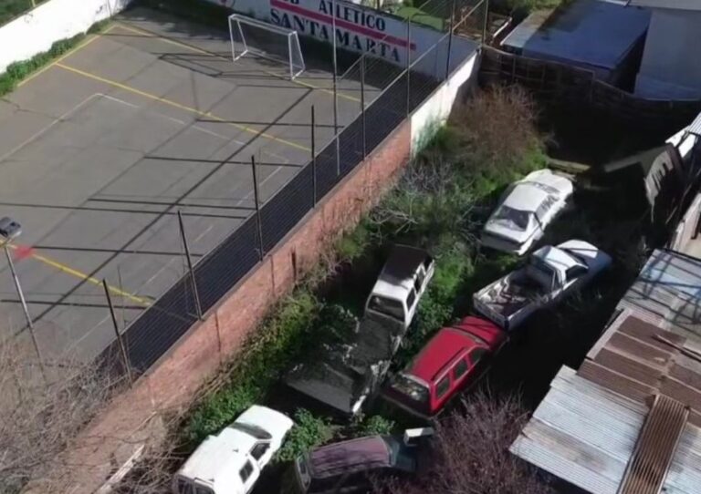 Desalojan terreno tomado por más de una década en la Población Santa Marta