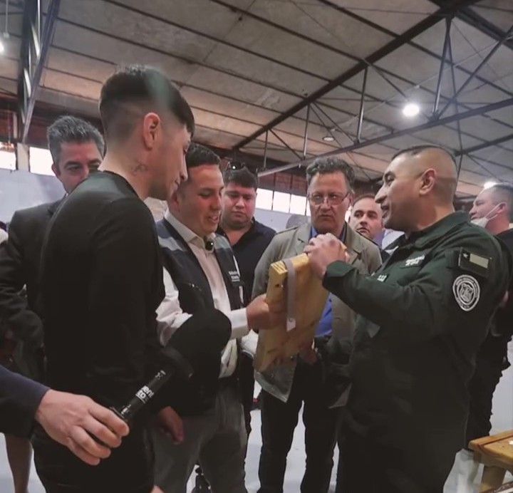 Programa Renaciendo impulsa jornada de reinserción en el CDP Puente Alto