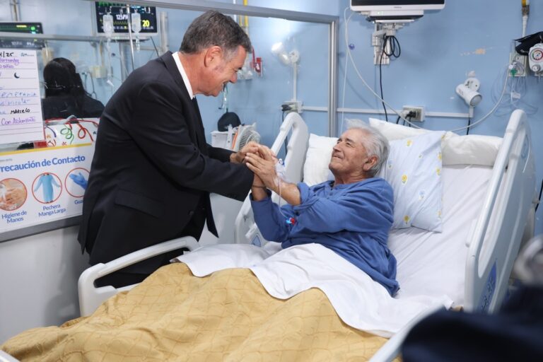 Senador Ossandón expresa pesar por fallecimiento del “Papillón Chileno”