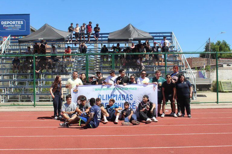 Liceo Chiloé realizó sus primeras Olimpiadas en el Estadio Municipal de Puente Alto