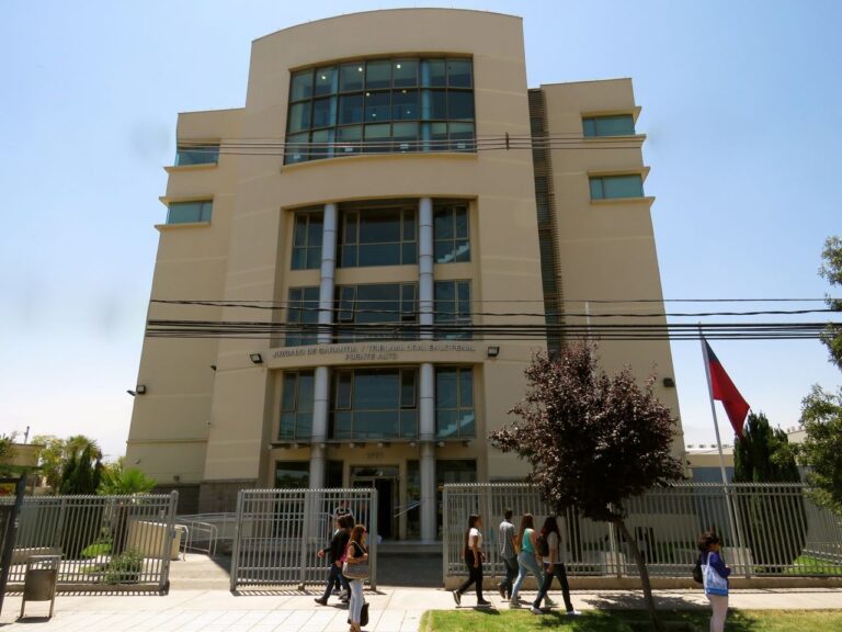 Escándalo en el CDP Puente Alto: gendarmes dejan en libertad por error a imputado con prisión preventiva