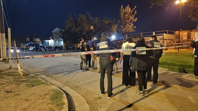 Doble homicidio a balazos en La Pintana: un tercer herido permanece en riesgo vital