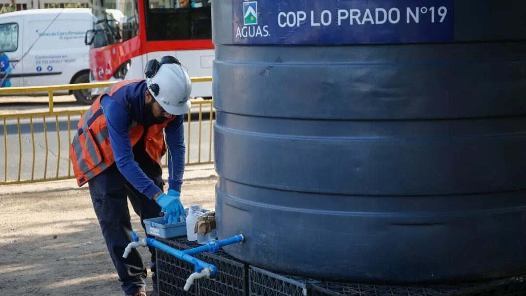 Megacorte de agua potable en la Región Metropolitana: Conozca los horarios y sectores afectados