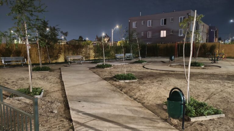 Vecinos de Condominio Nuevos Aires 1 alertan por inseguridad en plazas recién habilitadas