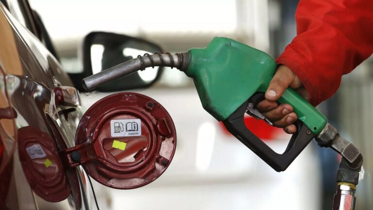 Cómo quedaron los precios de los combustibles tras el ajuste al Mepco