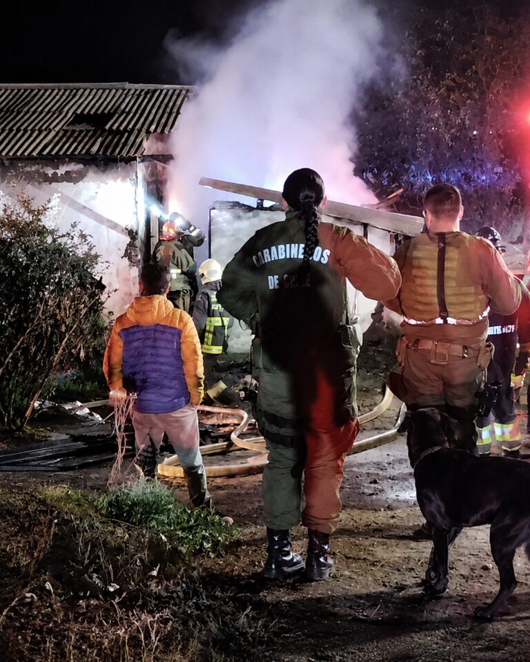 Bomberos no descarta incendios intencionales en Pirque