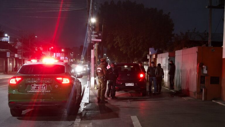 Hicieron forado en un banco para robar en una distribuidora en Puente: se llevaron $750 mil
