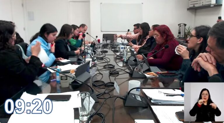 Concejal denuncia persecución a funcionarios tras acusar a alcalde Matías Toledo en Contraloría por llegar tarde