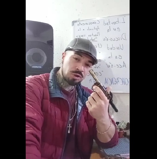 Detienen a hombre tras amenazar de muerte al presidente Kast por redes: usó un encendedor tipo pistola
