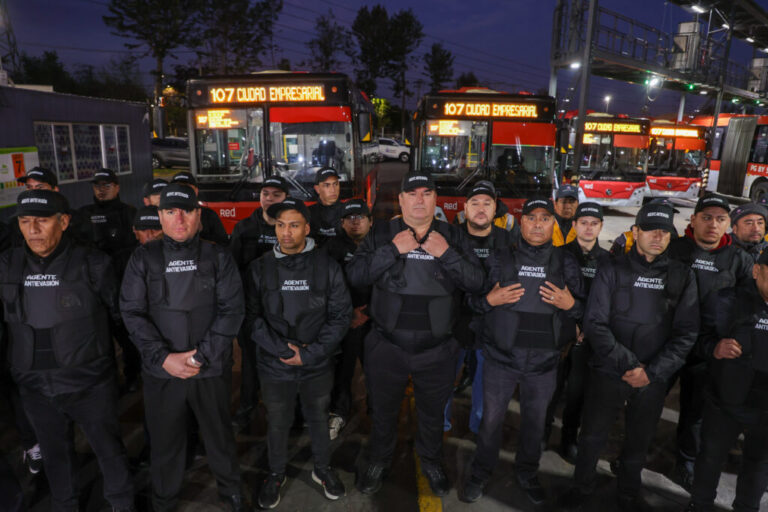 ¿Podrían llegar a Puente Alto? Así funcionan los nuevos “agentes antievasión” de los buses RED