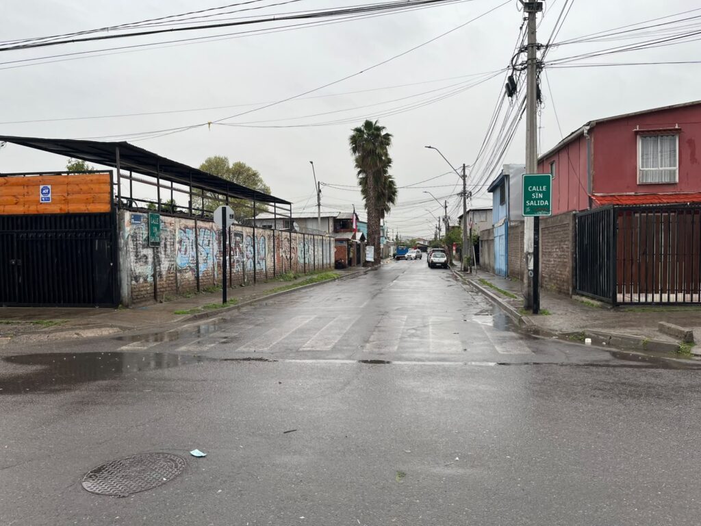 Bingos y rifas para levantar un portón: la autogestión de los vecinos de Villa Las Acacias ante los robos